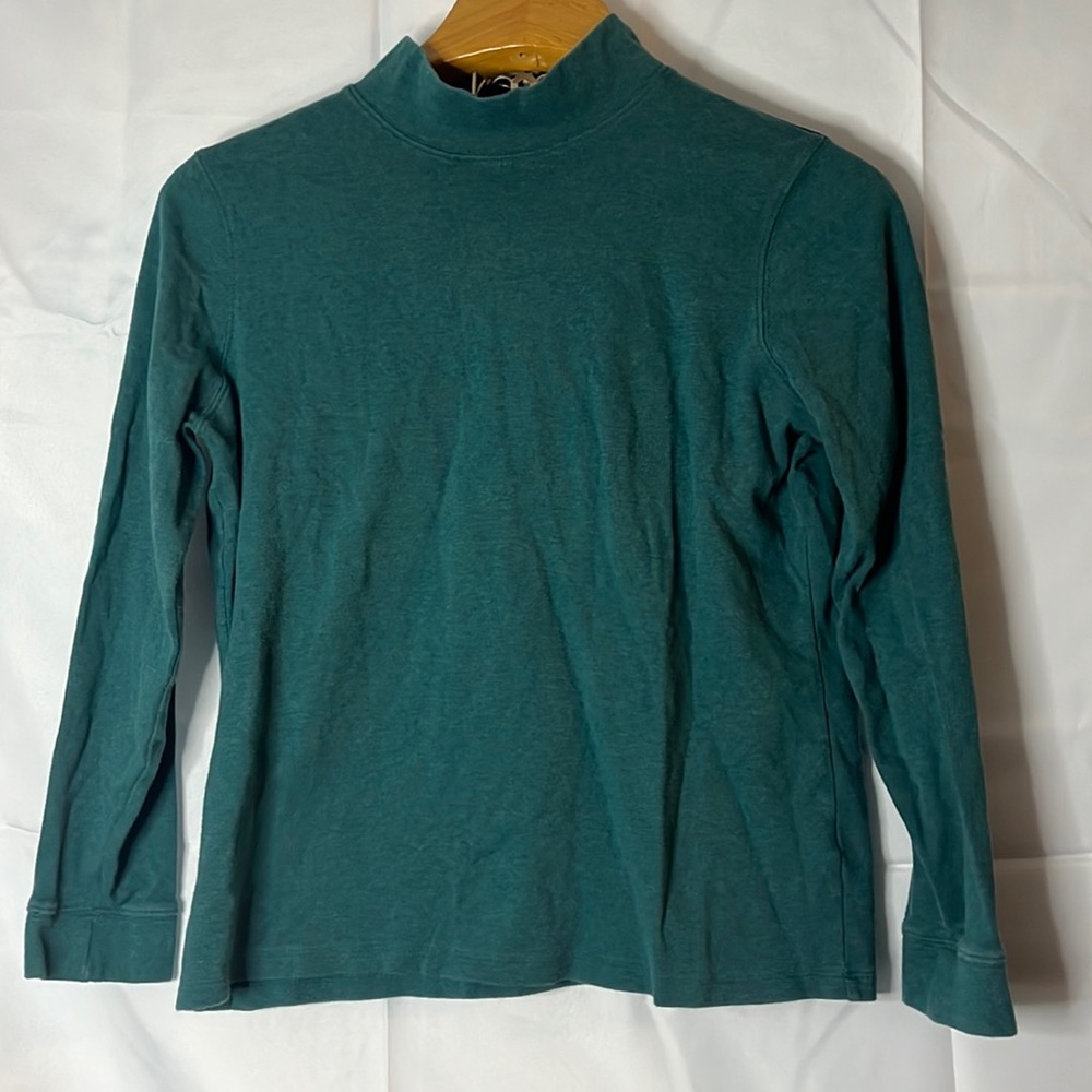 L.L. Bean Women’s Long Sleeve Turtle Neck, Green Shade, Size L, Excellent!